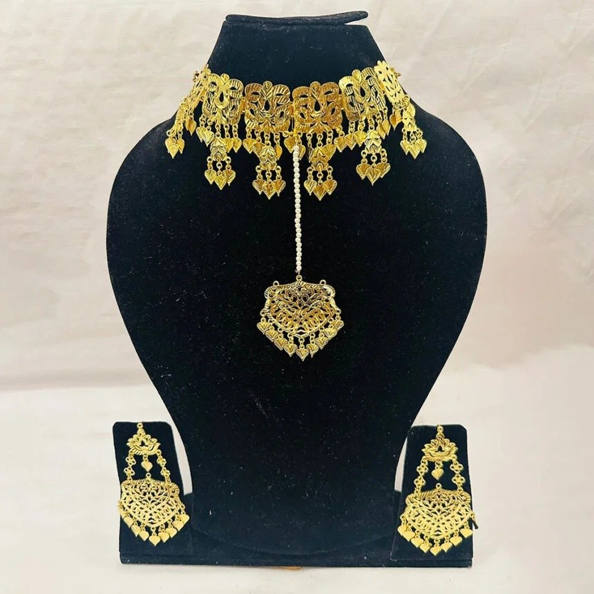 imgi_93_Artboard-1e4444-860x860